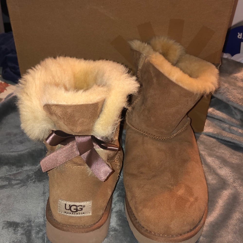 Bailey Bow uggs mini